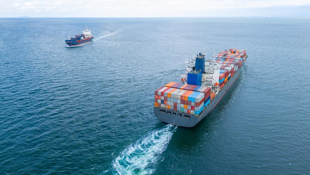 Comércio global: Bloqueio no Mar Vermelho, tarifaço em vigor e fretes disparando