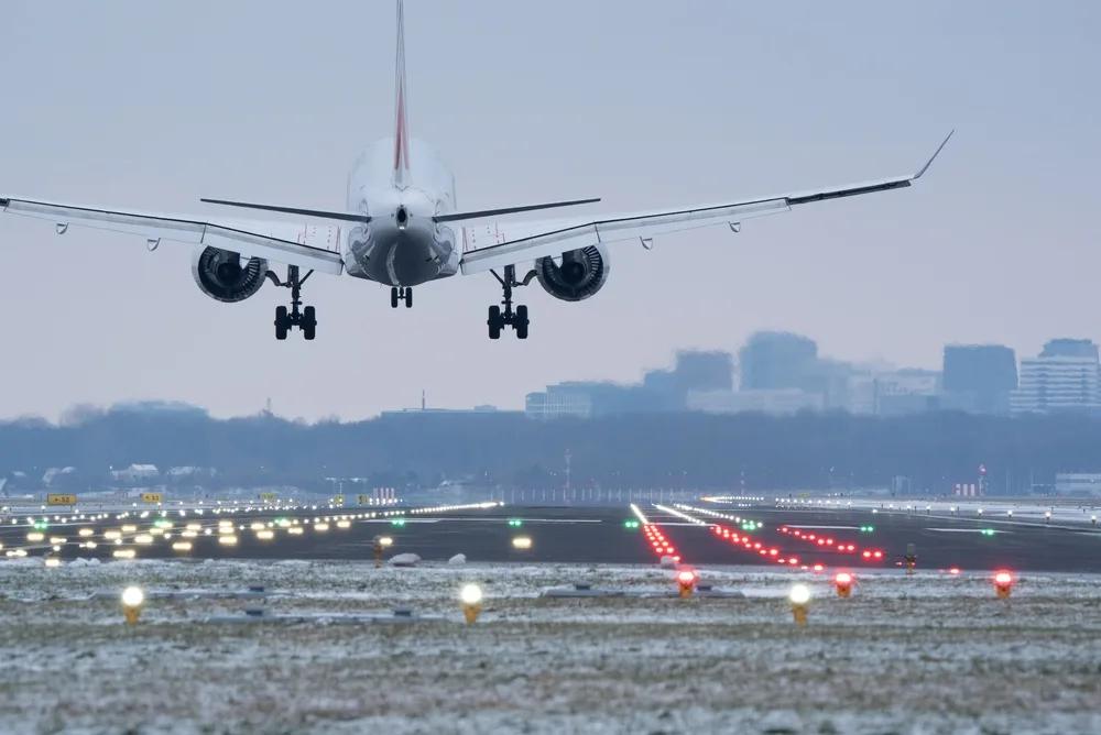 A nova geração de portos e aeroportos